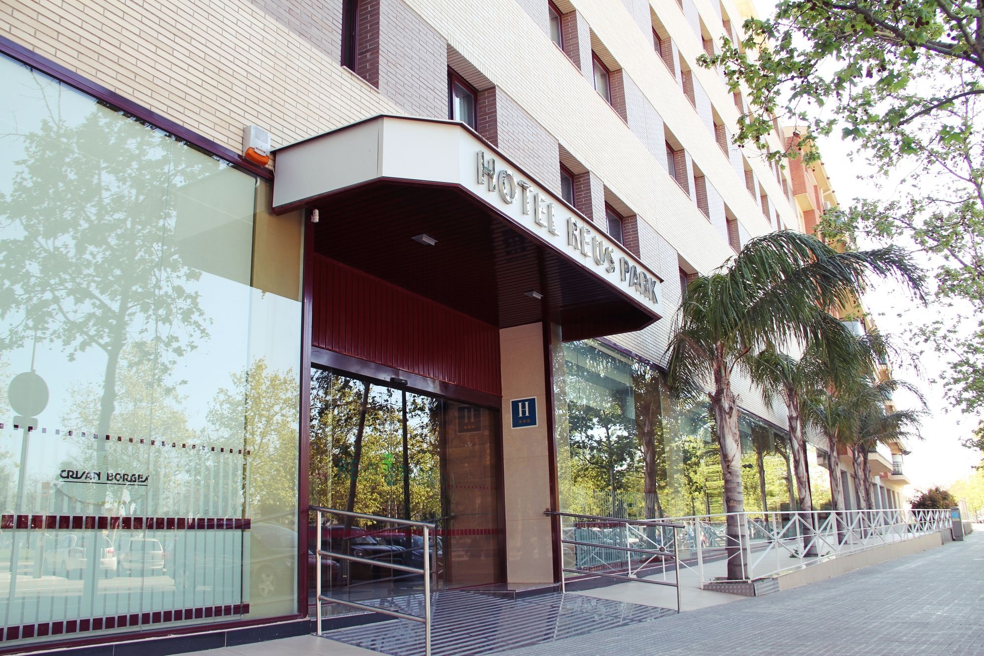 Hotel Reus Park Ngoại thất bức ảnh